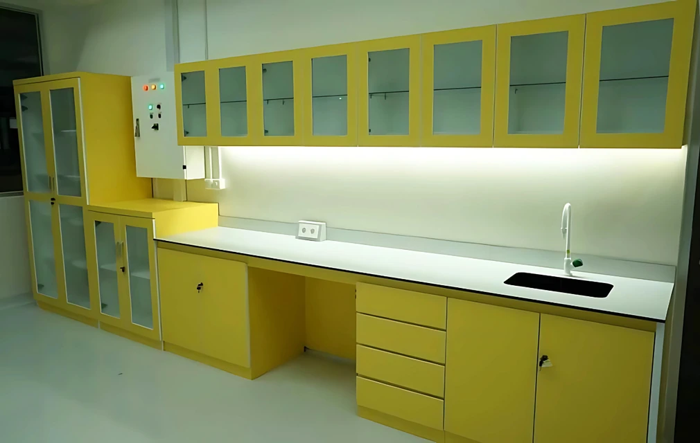 Photo Chemical Laboratory Frantinco